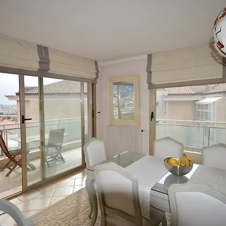 Appartamento Elegant Two-bedroom