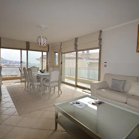 Elegant Two-bedroom *